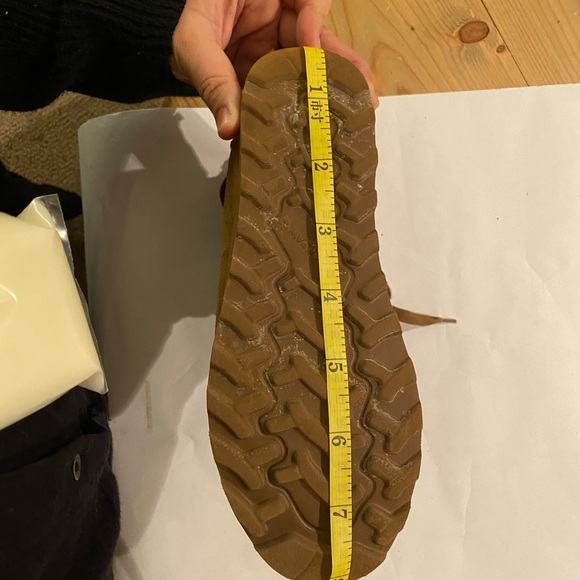 Bearpaw suede sheepskin and wool blend wedge lace up boots tan Size 8 - Picture 5 of 8